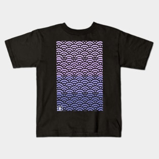 Retro Japanese Clouds Pattern RE:COLOR 15 Kids T-Shirt